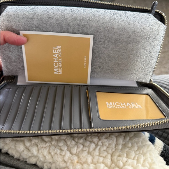 NWOT Michael Kors Slate Gray wallet - Picture 5 of 13